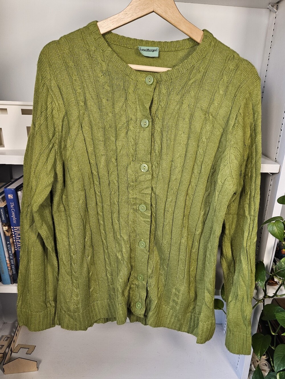 Vintage Women's Chartreuse Green Cable Knit Cardigan Sweater Size Medium Fall